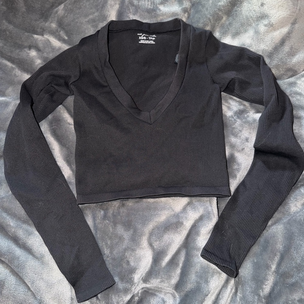 Urban Outfitters Black V-Neck Crop Top